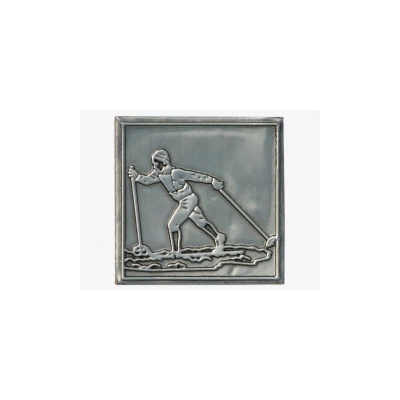 Etiqueta de estanho 'Esquiador de fundo', quadrada, metal, prata