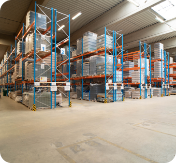Centro Logístico de Ransbach Armazém com paletes empilhados