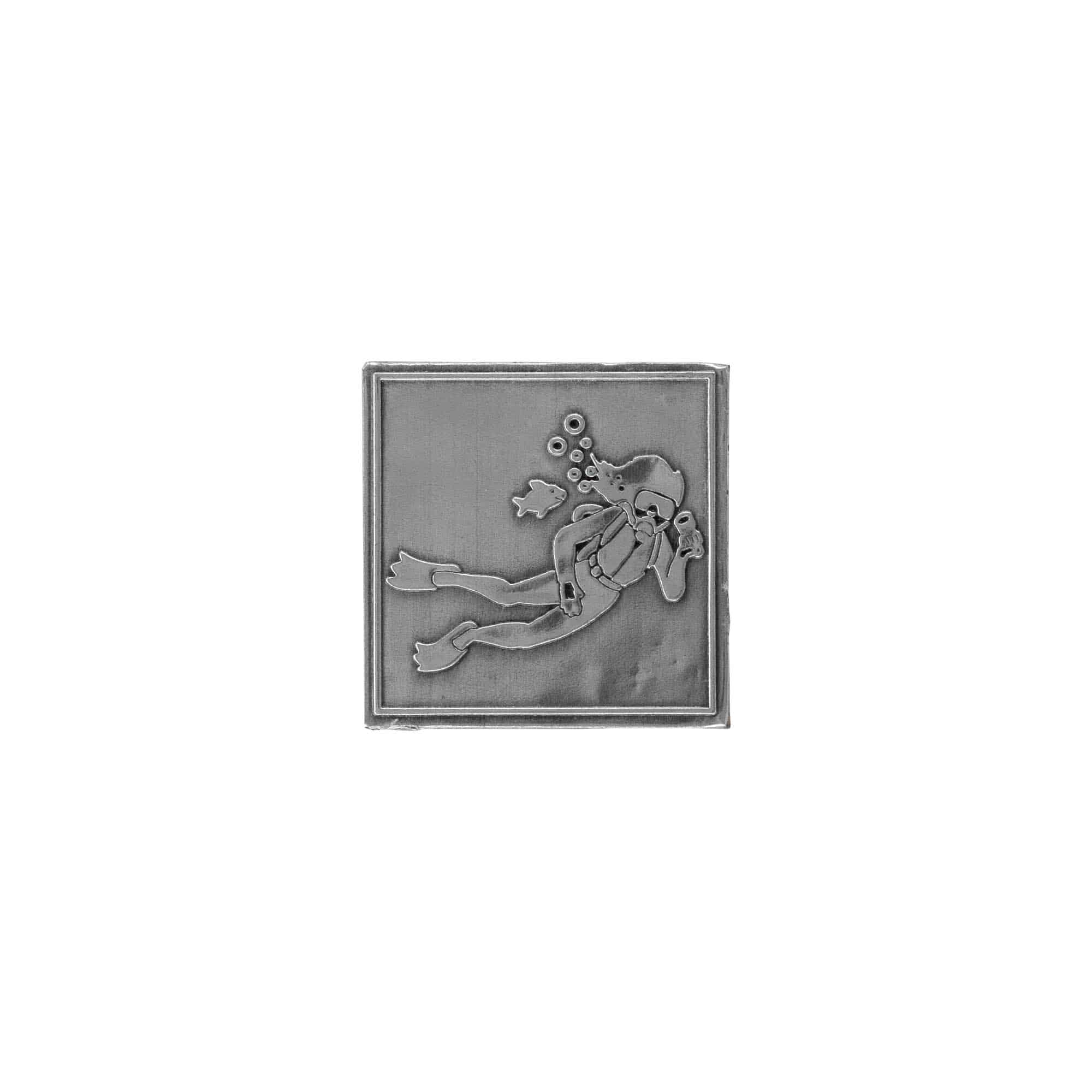Etiqueta de estanho 'Mergulhador', quadrada, metal, prata